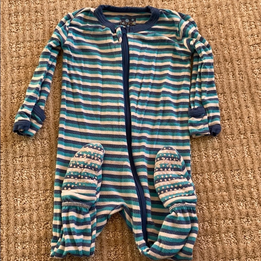 Kickee jammies 3-6 months zipper footie 💙💙